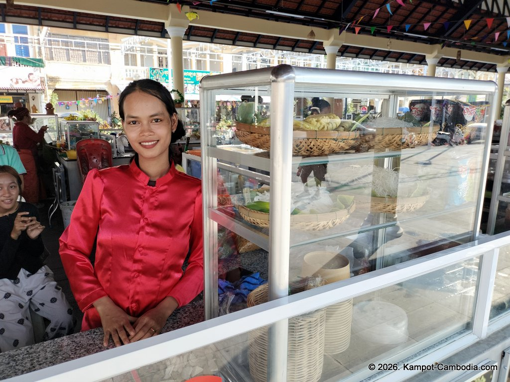 Kampot Street Food. 40 khmer restaurant in downtown Kampot, Cambodia.