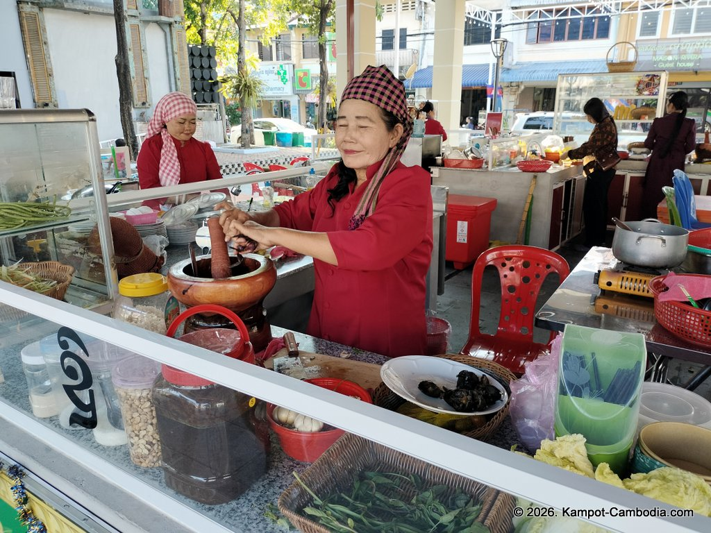 Kampot Street Food. 40 khmer restaurant in downtown Kampot, Cambodia.
