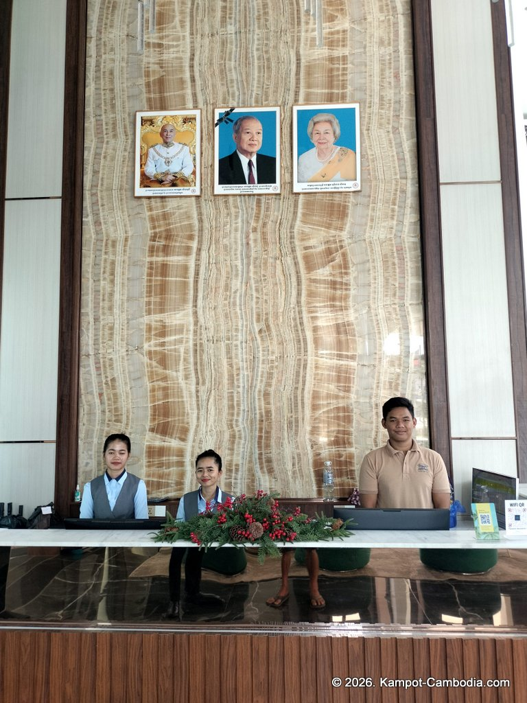 castle bayview hotel in kampot cambodia