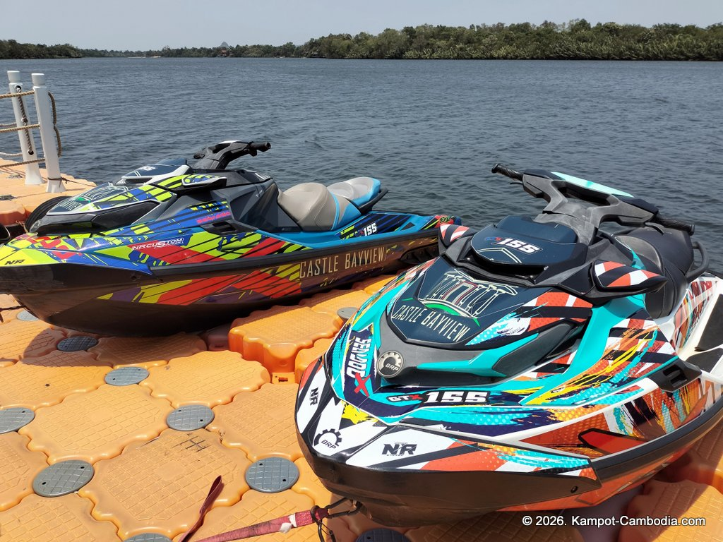 castle bayview hotel in kampot cambodia