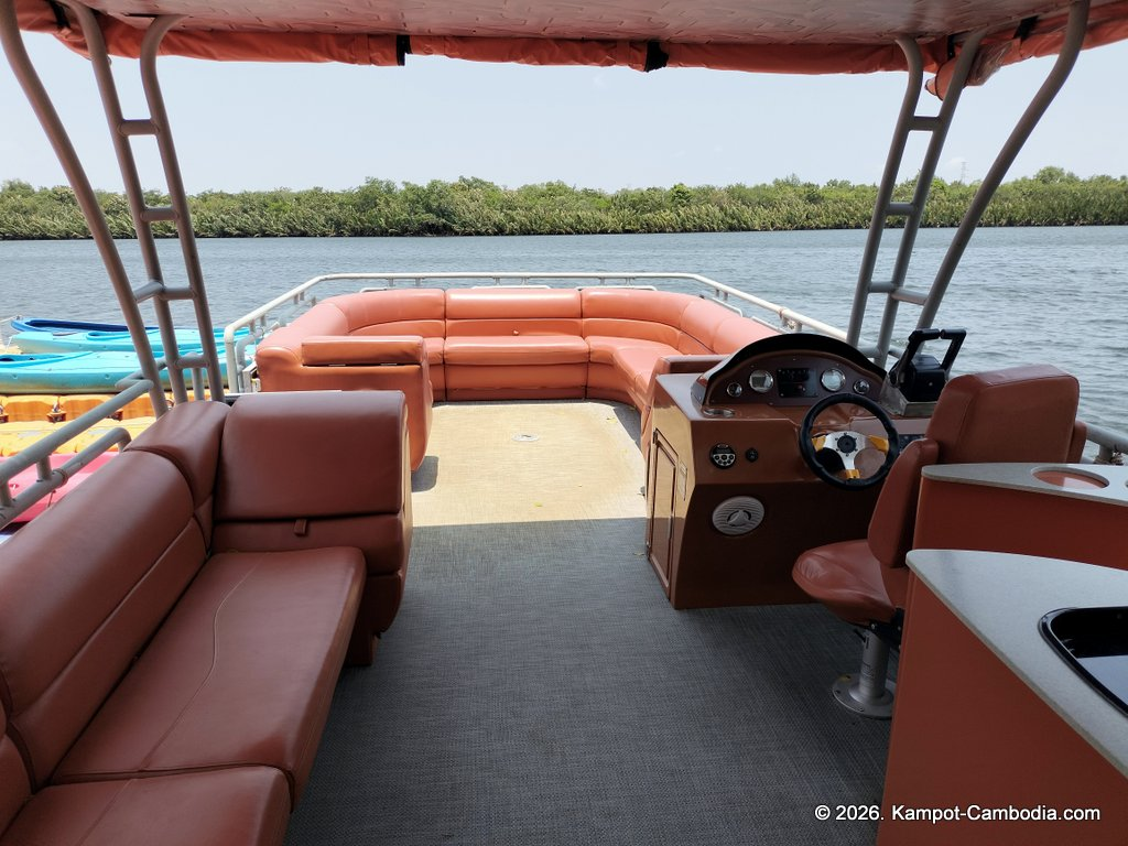 castle bayview hotel in kampot cambodia