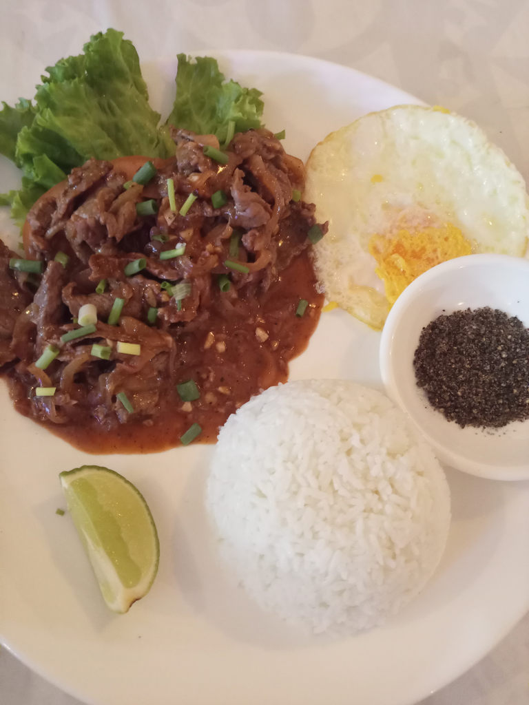 vanna restaurant in kampot cambodia