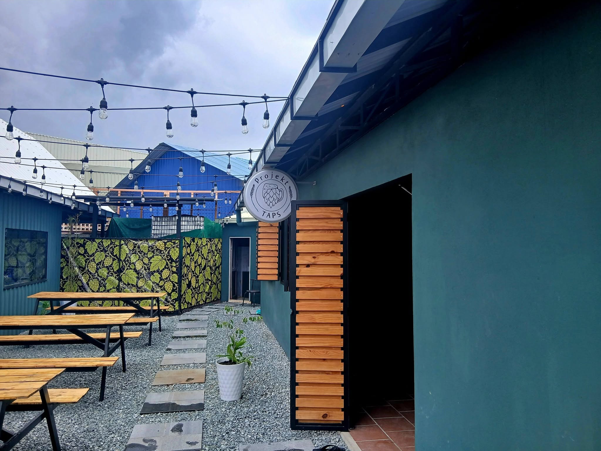projekt taps microbrewery in kampot cambodia