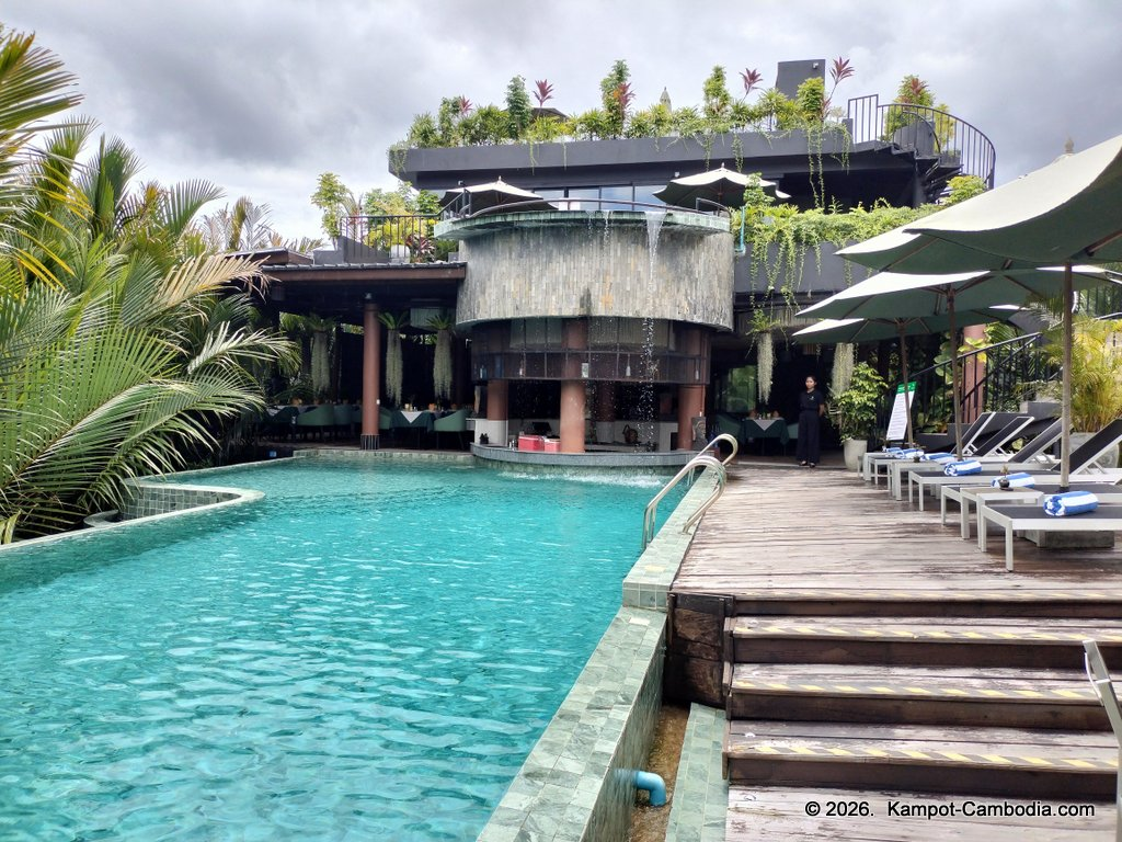 rivertree villa and resort in kampot cambodia