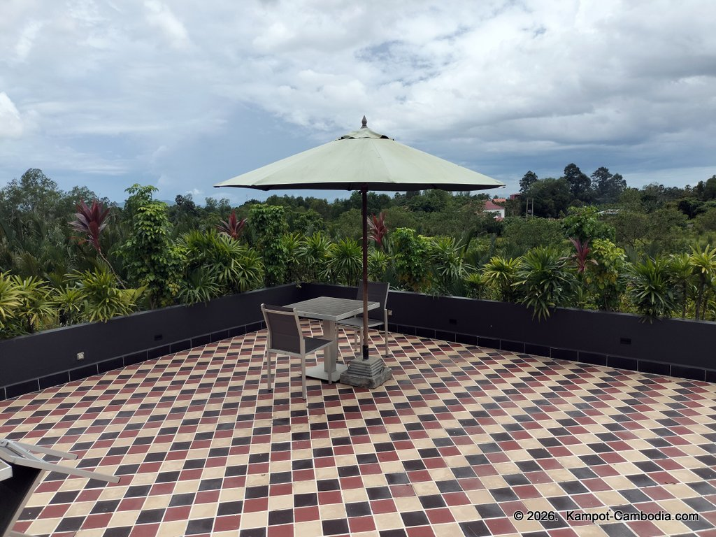 rivertree villa and resort in kampot cambodia