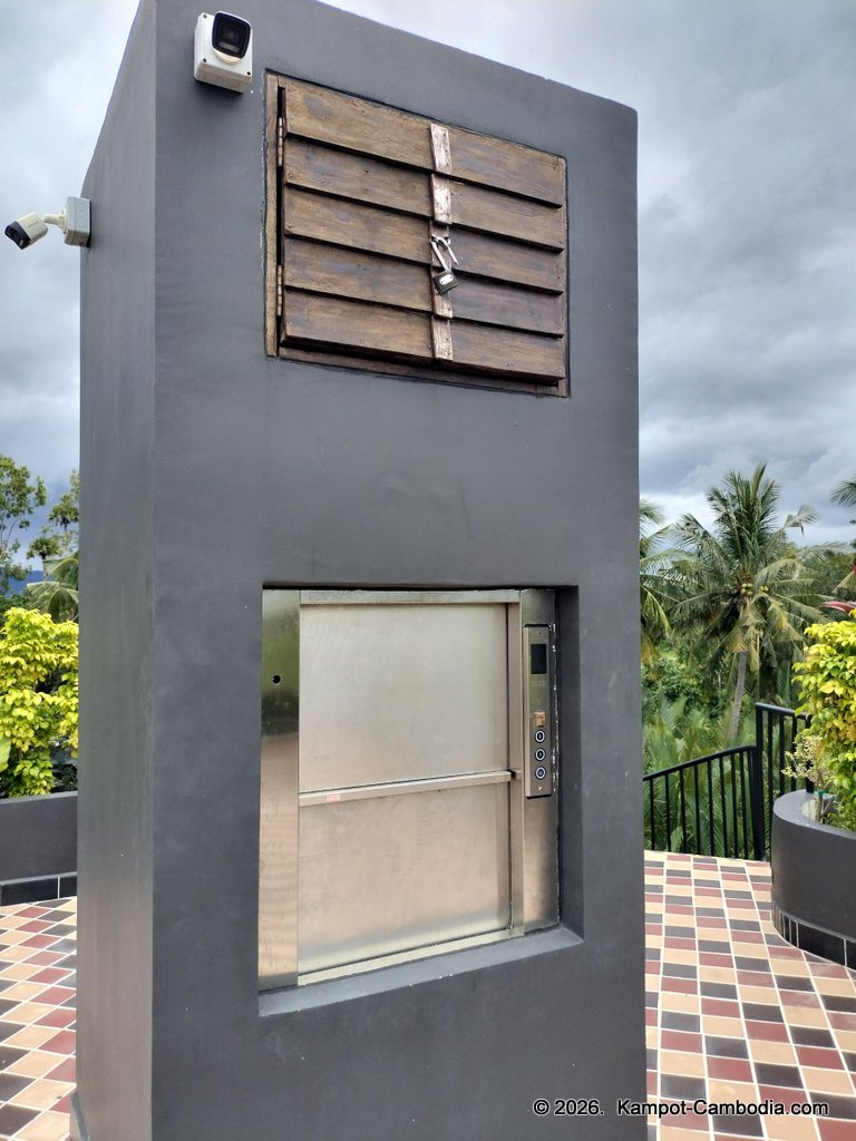 rivertree villa and resort in kampot cambodia