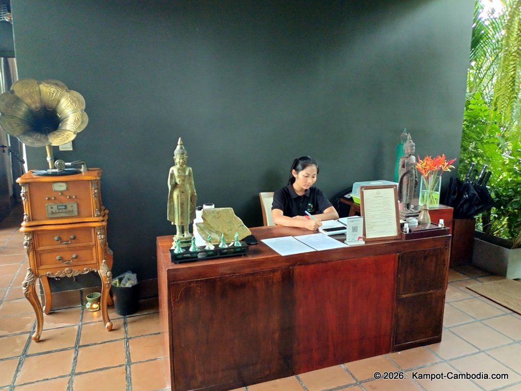 rivertree villa and resort in kampot cambodia