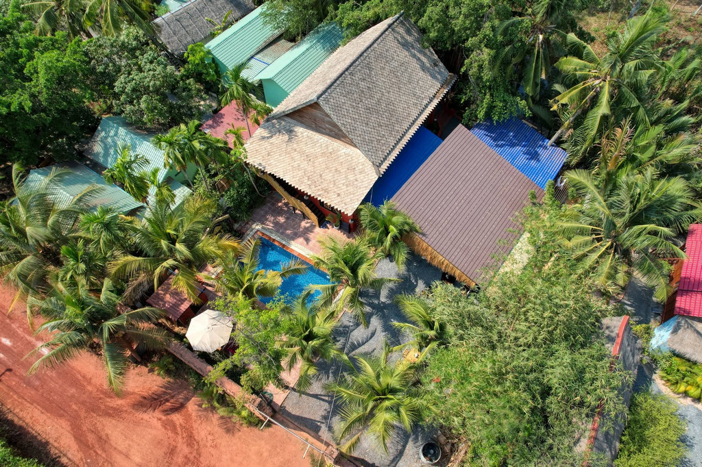 lemongrass thai and khmer food in kampot cambodia