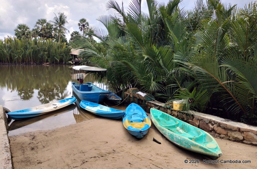 lodge moni essara in kampot cambodia